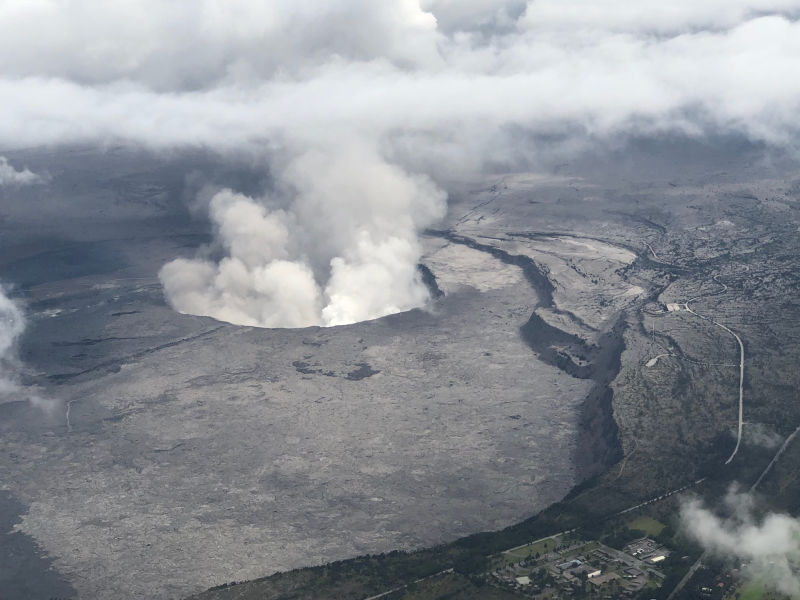 Vista aérea de la cima del volcán Kilauea